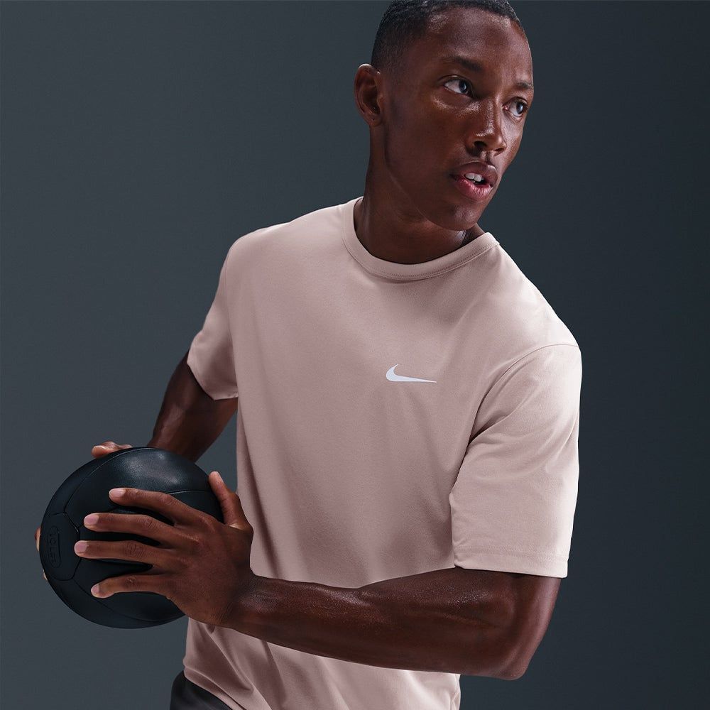 Nike - Áo thun tay ngắn tập luyện Nam Men's Hyverse Dri-Fit Uv Short-Sleeve Versatile T-Shirt - Pink