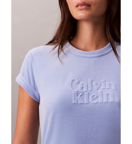 Calvin Klein - Áo Thun Tay Ngắn Nữ Velour Embossed Logo Graphic Slim T-Shirt