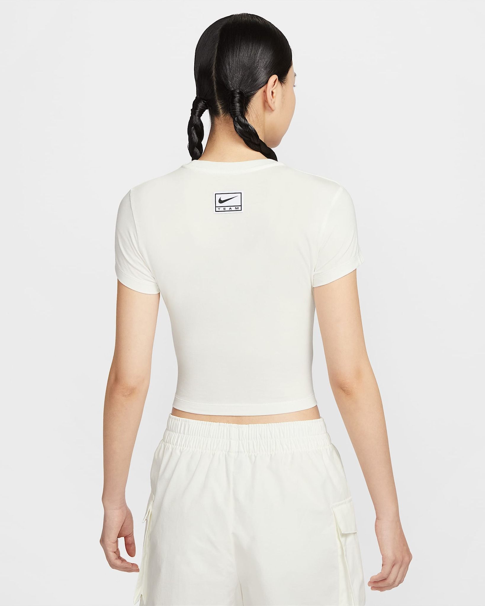 Nike - Áo thun tay ngắn thể thao Nữ Sportswear Women's Slim Cropped T-Shirt