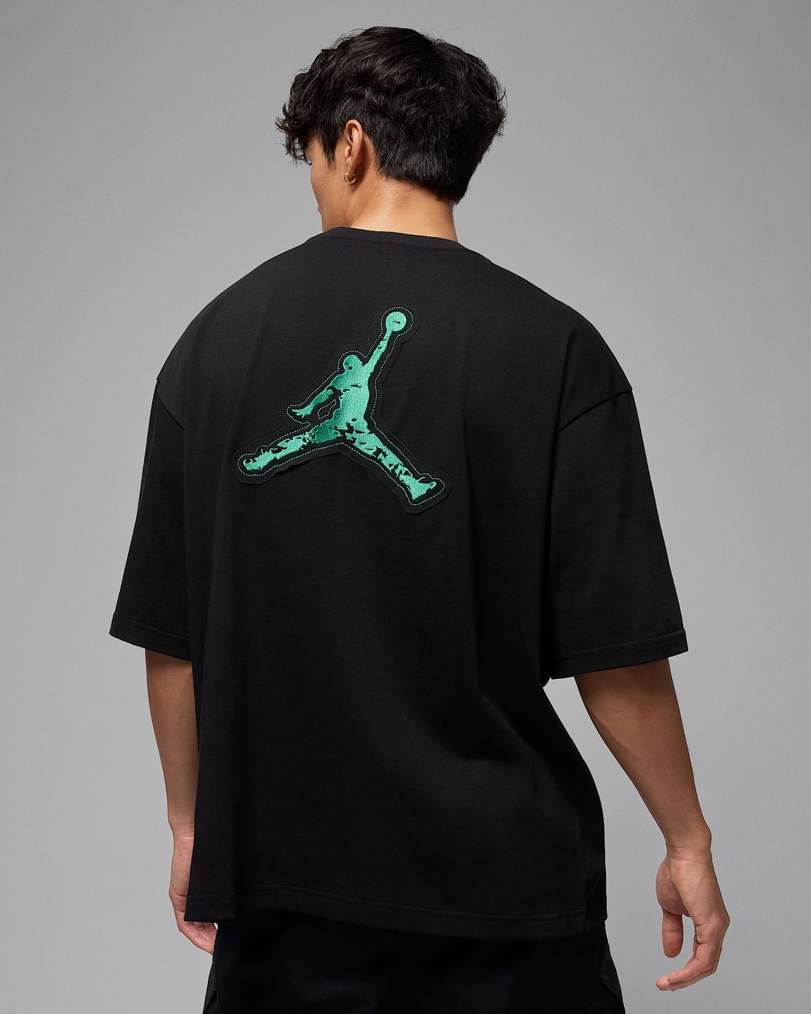 Nike - Áo phông tay ngắn thể thao Nam Jordan Men's Oversized T-Shirt