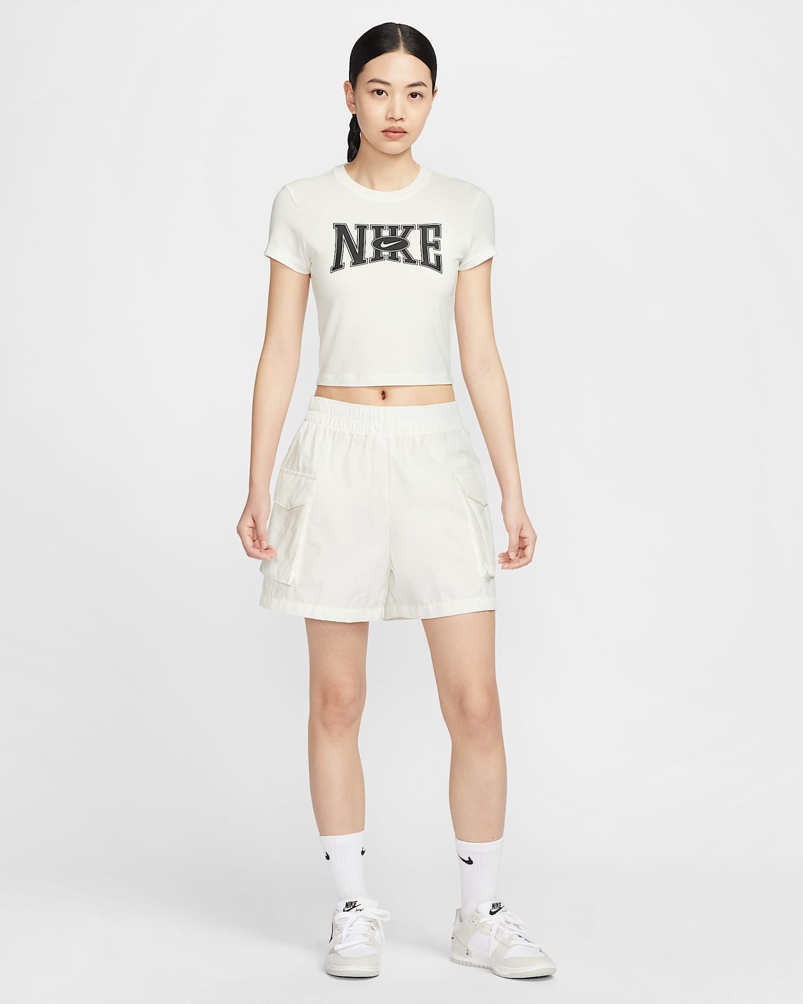 Nike - Áo thun tay ngắn thể thao Nữ Sportswear Women's Slim Cropped T-Shirt