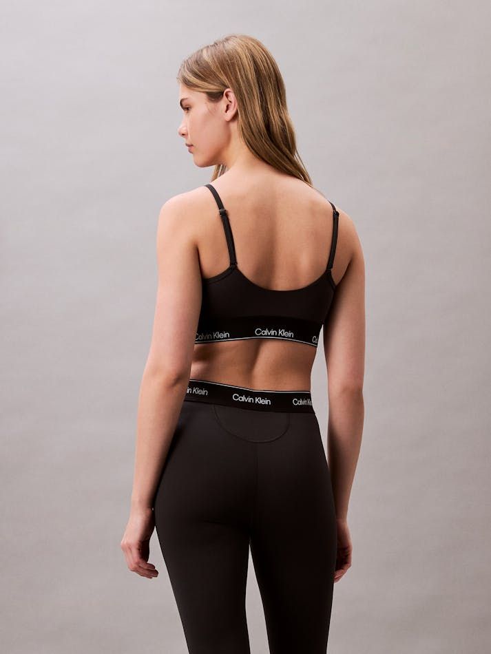 Calvin Klein - Áo bra thể thao nữ Convertible Quick-Dry Low Impact Sports Bra