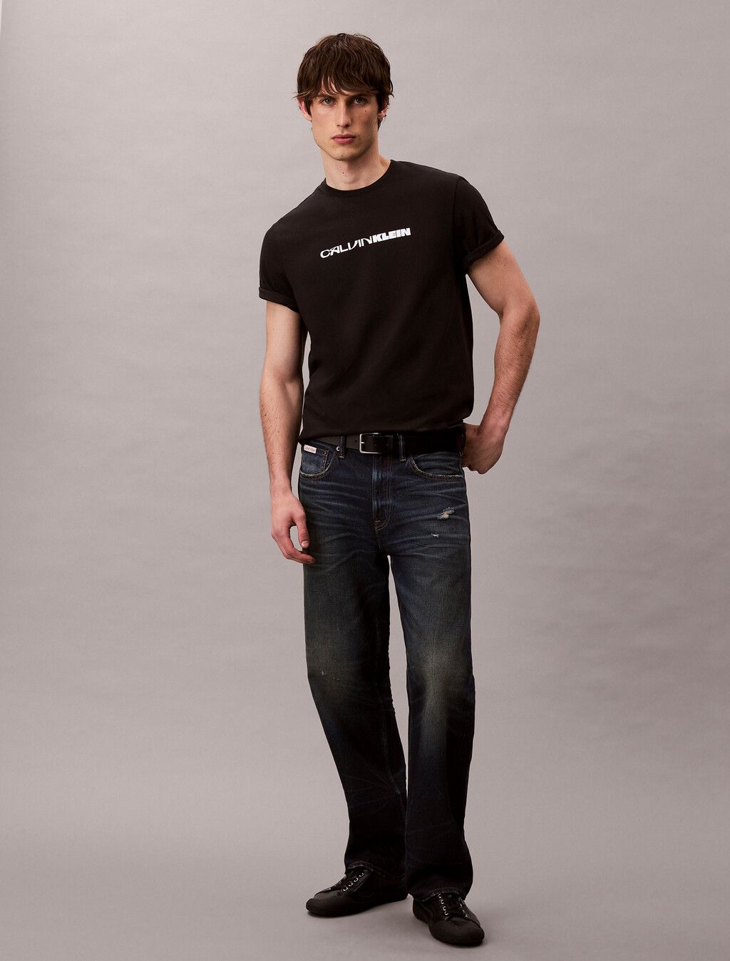 Calvin Klein - Áo thun thời trang nam Bold Logo Graphic Relaxed T-Shirt