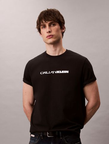 Calvin Klein - Áo thun thời trang nam Bold Logo Graphic Relaxed T-Shirt