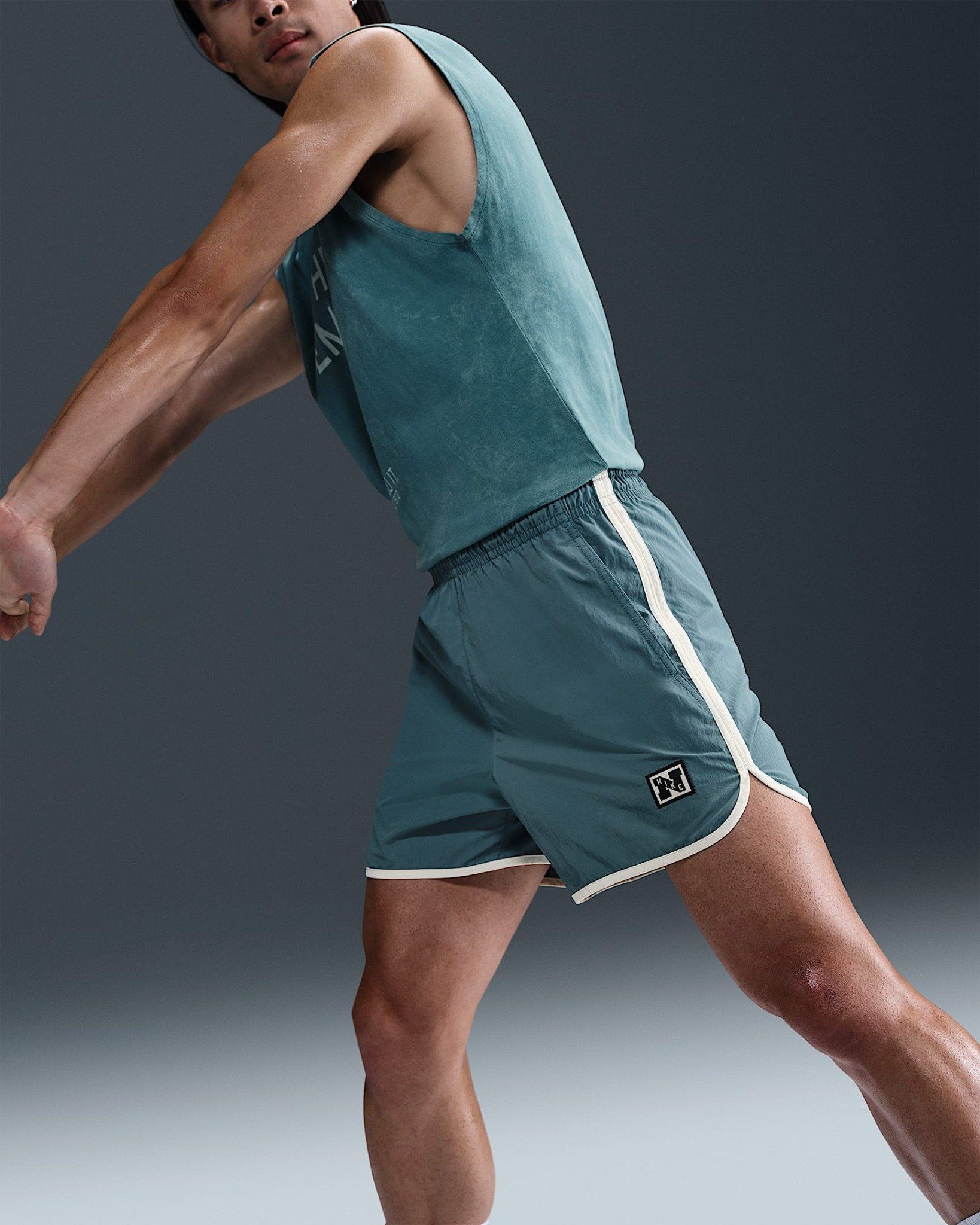 Nike - Quần ngắn thể thao Nam Gym Heritage Men's Dri-FIT Unlined Training Shorts