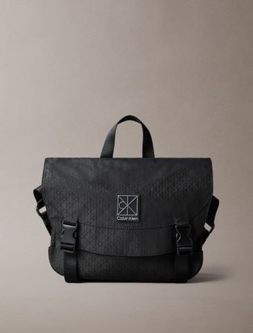 Calvin Klein - Túi Đeo Chéo Nam Utility Emblem Messenger Bag