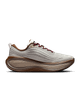 Nike - Giày Chạy Bộ Nam Vomero Plus Sail and Baroque Brown