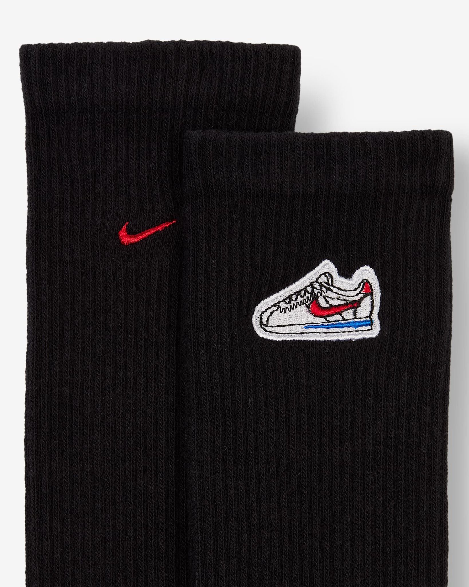 Nike - Vớ thể thao cổ cao Nam Nữ Everyday Cushioned Crew Socks (1 Pair)