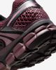 Nike - Giày thời trang thể thao Nữ Zoom Vomero 5 Women's shoes with reflective accents
