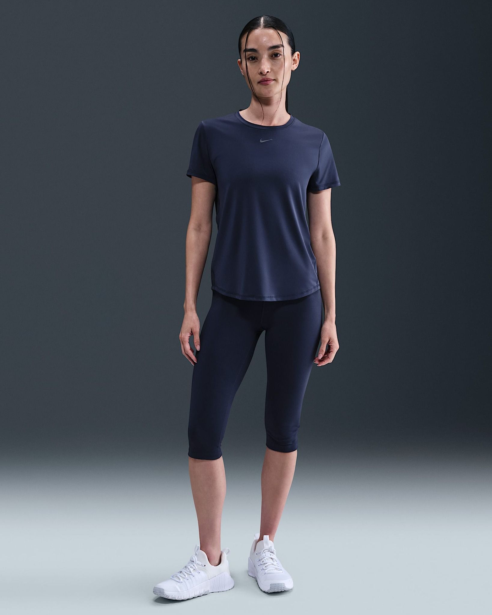 Nike - Áo thun tay ngắn thể thao Nữ One Classic Women's Dri-FIT Short-Sleeve Top