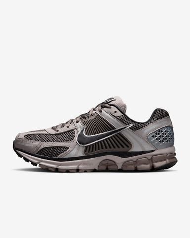 Nike - Giày thời trang thể thao Nam Nike Zoom Vomero 5 Men's shoes