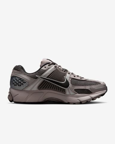 Nike - Giày thời trang thể thao Nam Nike Zoom Vomero 5 Men's shoes