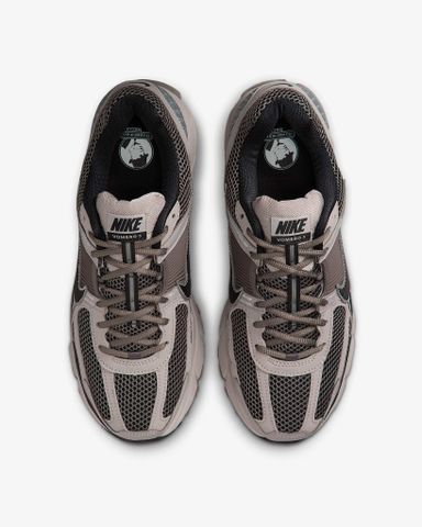Nike - Giày thời trang thể thao Nam Nike Zoom Vomero 5 Men's shoes