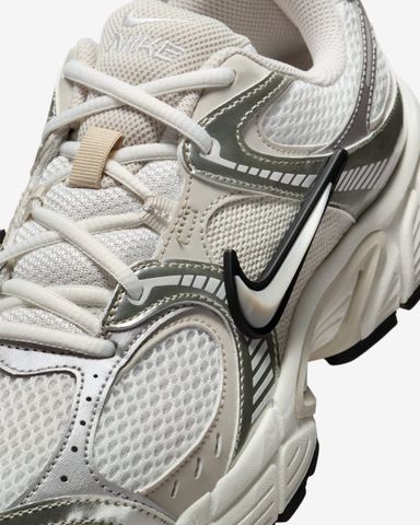 Nike - Giày thời trang thể thao Nữ V5 RNR Women's shoes with reflective accents