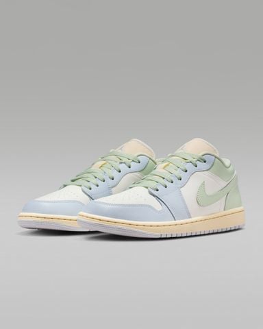 Nike - Giày Sneakers Nữ Air Jordan 1 Low