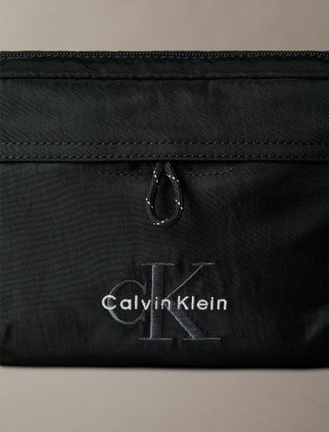 Calvin Klein - Túi đeo chéo Nam Bold Logo Nylon Camera Bag