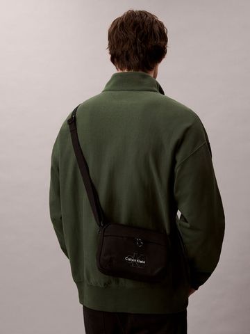 Calvin Klein - Túi đeo chéo Nam Bold Logo Nylon Camera Bag
