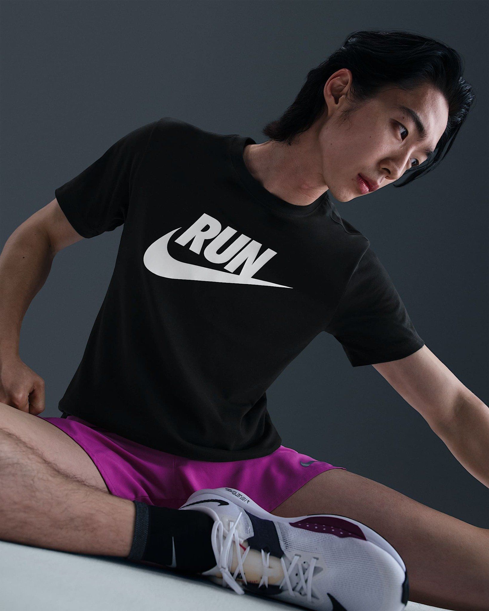 Nike - Áo thun tay ngắn thể thao Nam Men's Dri-FIT Running T-Shirt
