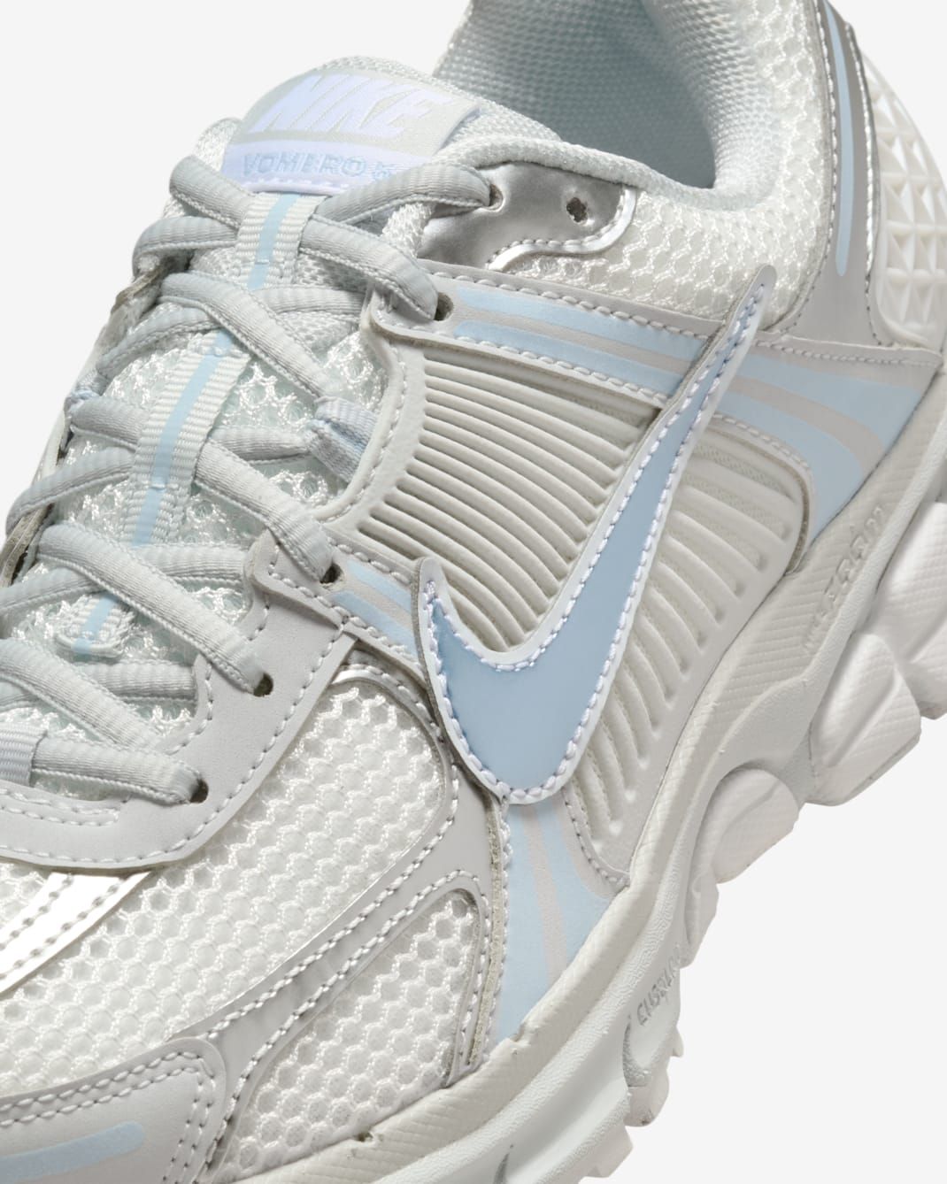 Nike - Giày thời trang thể thao Nữ Zoom Vomero 5 Women's Shoes