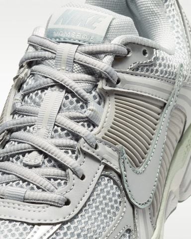 Nike - Giày Chạy Bộ Nữ Zoom Vomero 5