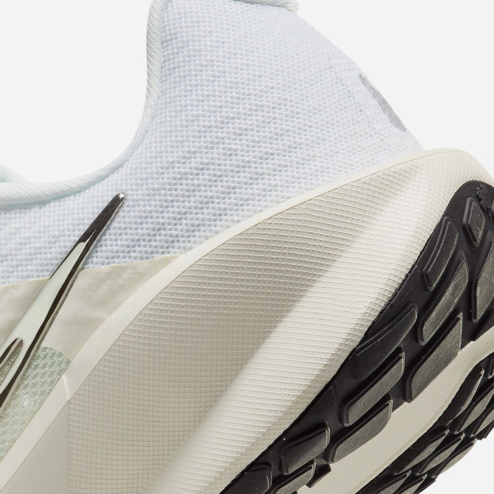 Nike - Giày chạy bộ Nữ Women's Downshifter 13 Running Shoes - White