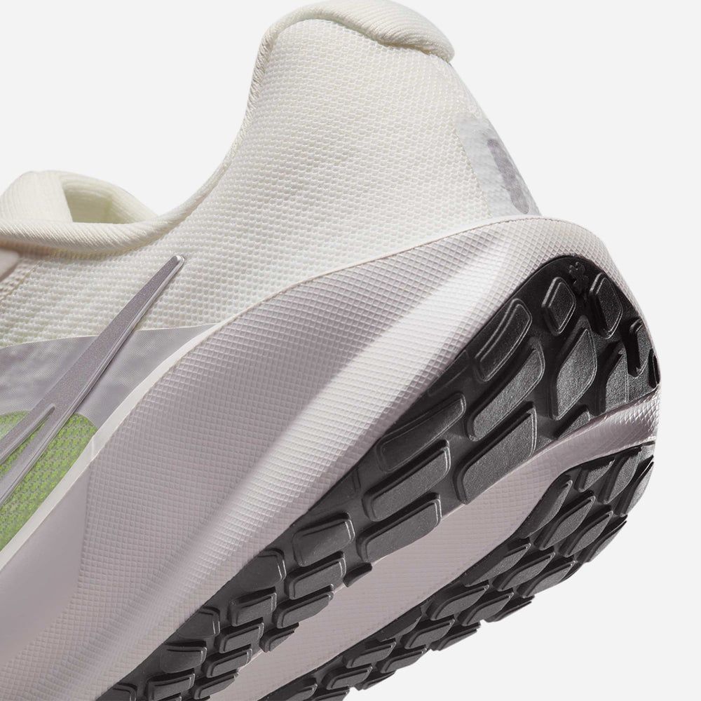 Nike - Giày chạy bộ Nữ Women's Nike Downshifter 13 Running Shoes - Beige