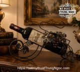 kệ rượu sắt nghệ thuật