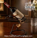kệ rượu sắt nghệ thuật