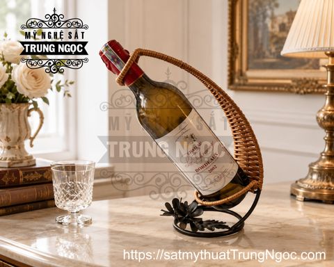 kệ rượu sắt nghệ thuật