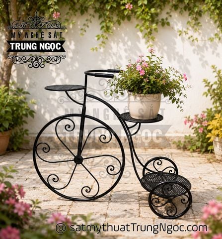 xe đạp sắt trưng hoa
