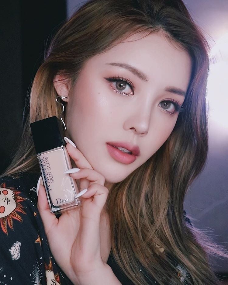 Kem Nền Dior Forever Skin Glow - Mỏng Nhẹ, Căng Bóng