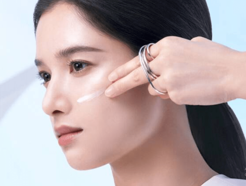 Kem Chống Nắng Chống Lão Hóa Lancome Absolue Global Youth Protecting 10ML