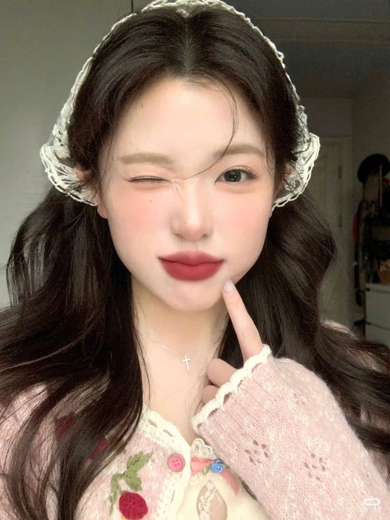 Son MAC Ximal Matte 668 Forever Curious