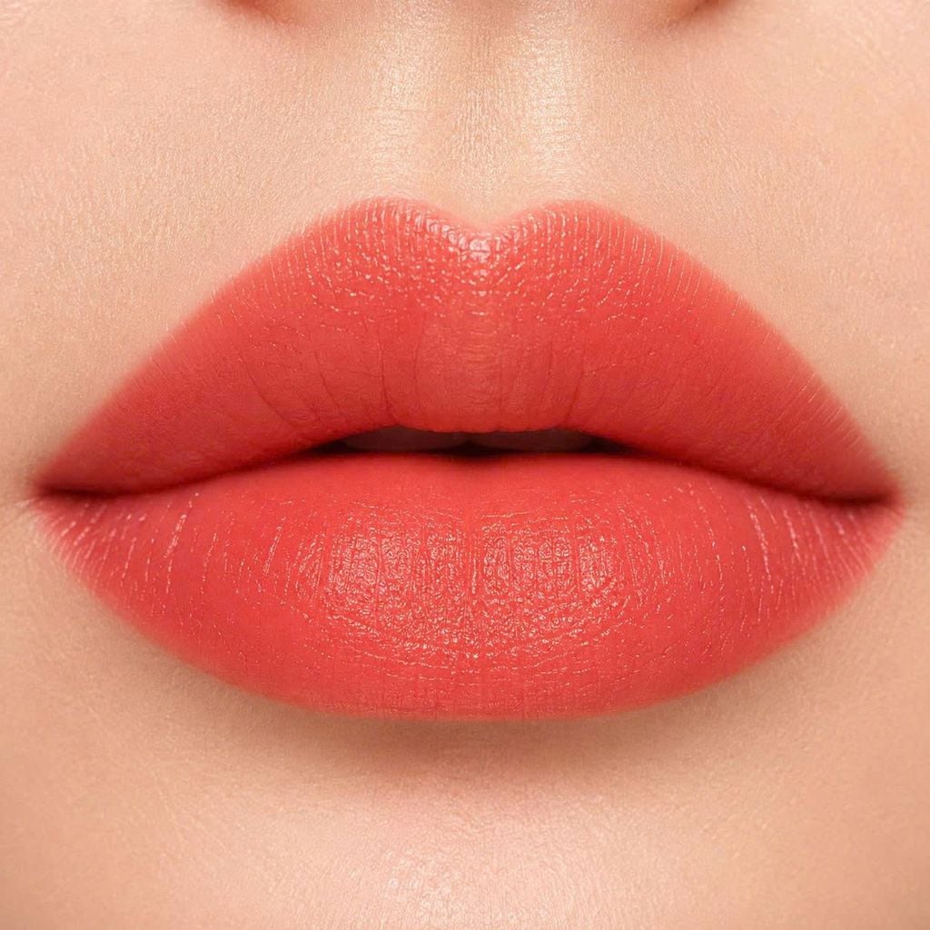 Son Prada Monochrome Soft Matte O176 Nacarat