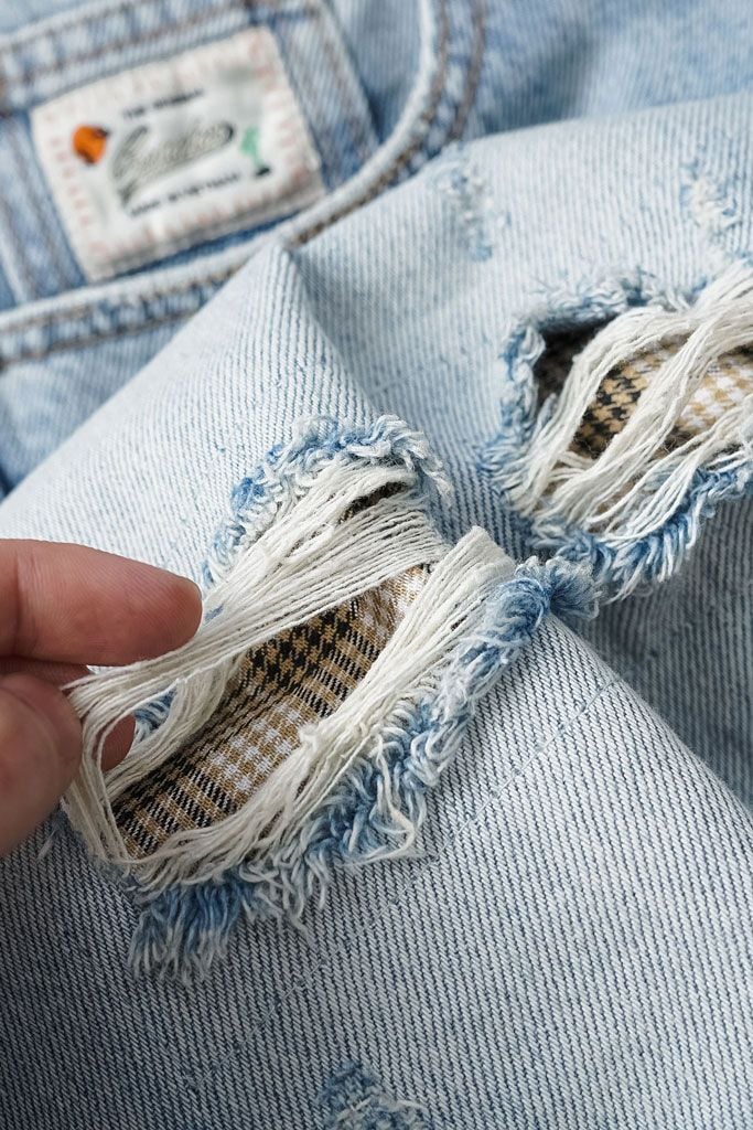 Quần Jean Relaxed Cấn Rách Đắp Vải Caro Summer