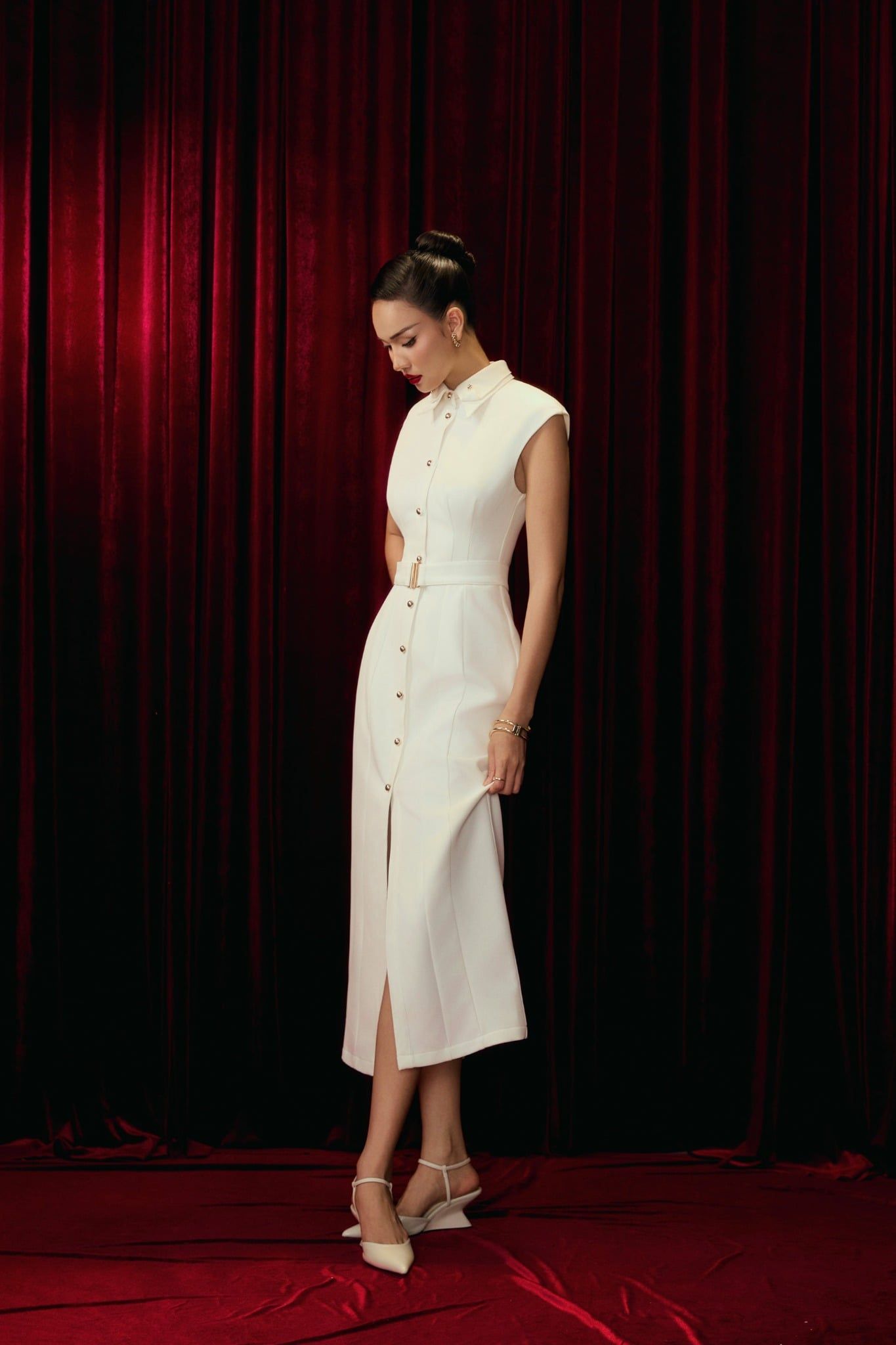  Đầm Dài Classic Black Pleats 