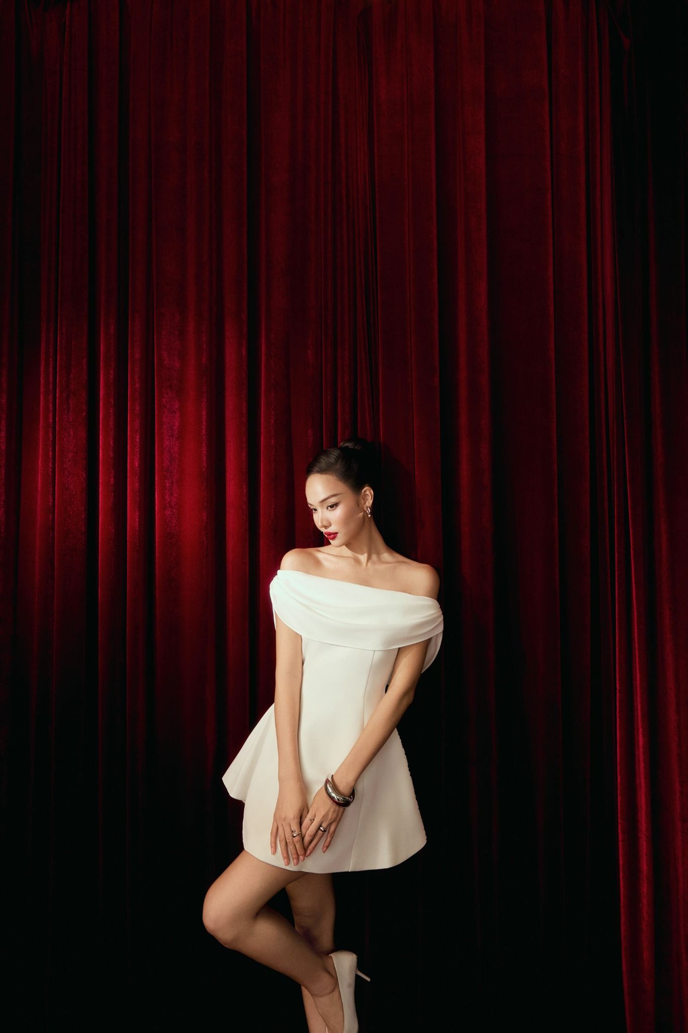 Đầm Ngắn Serene Drape