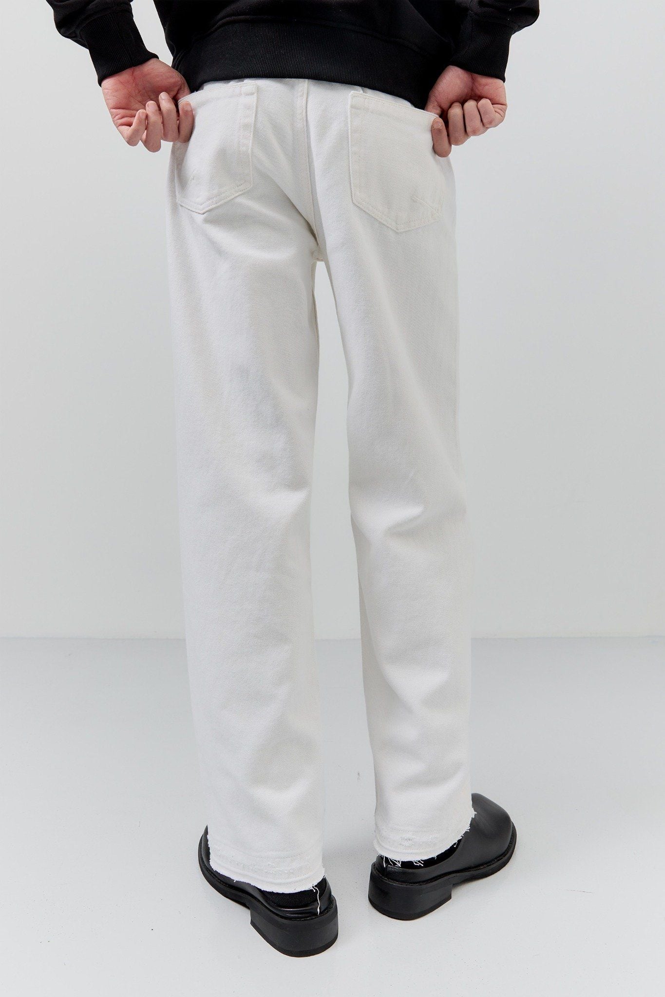 Quần Jean Straight Wedding Black White