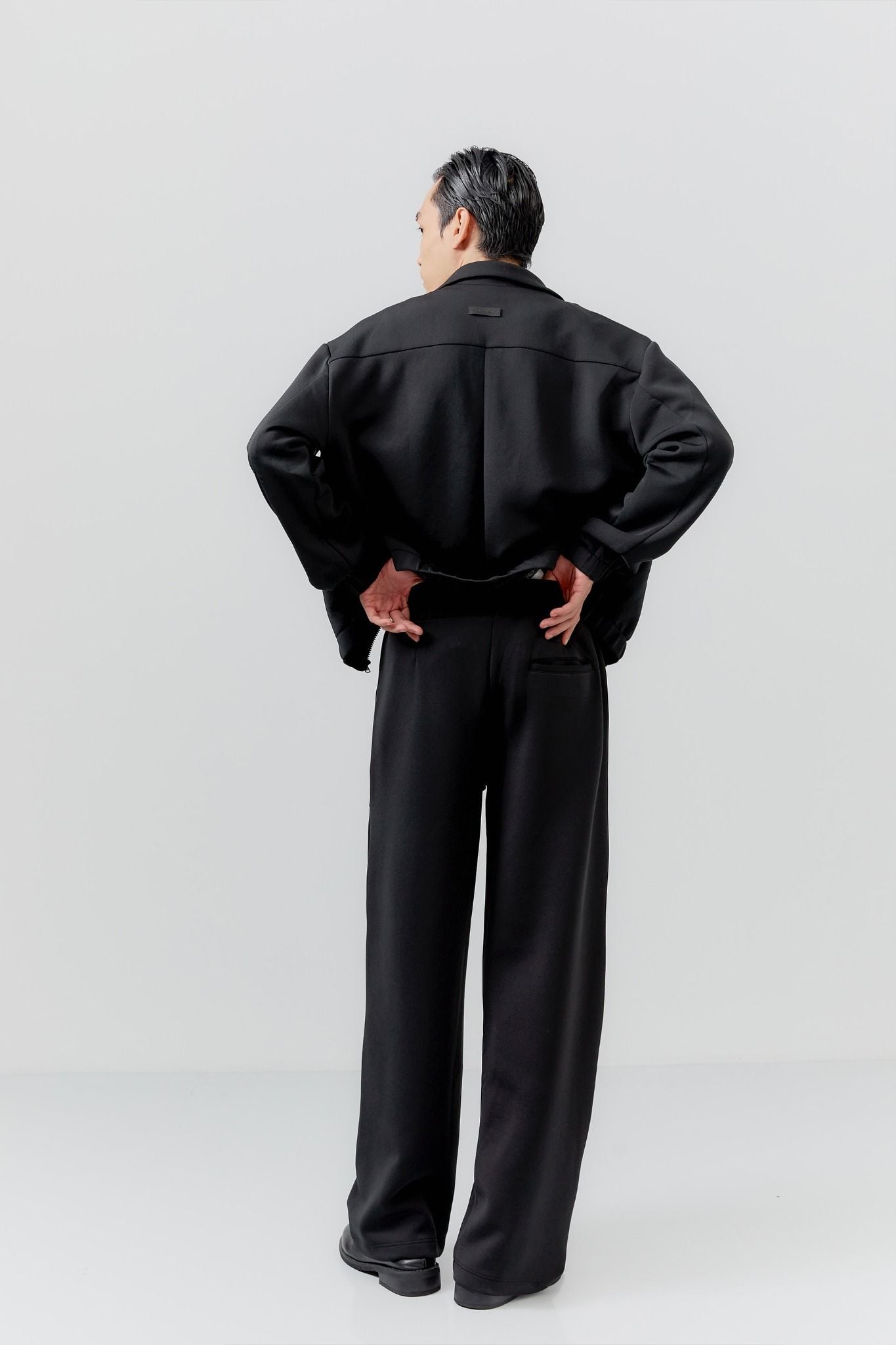 Quần Dài Nỉ Relaxed Daily