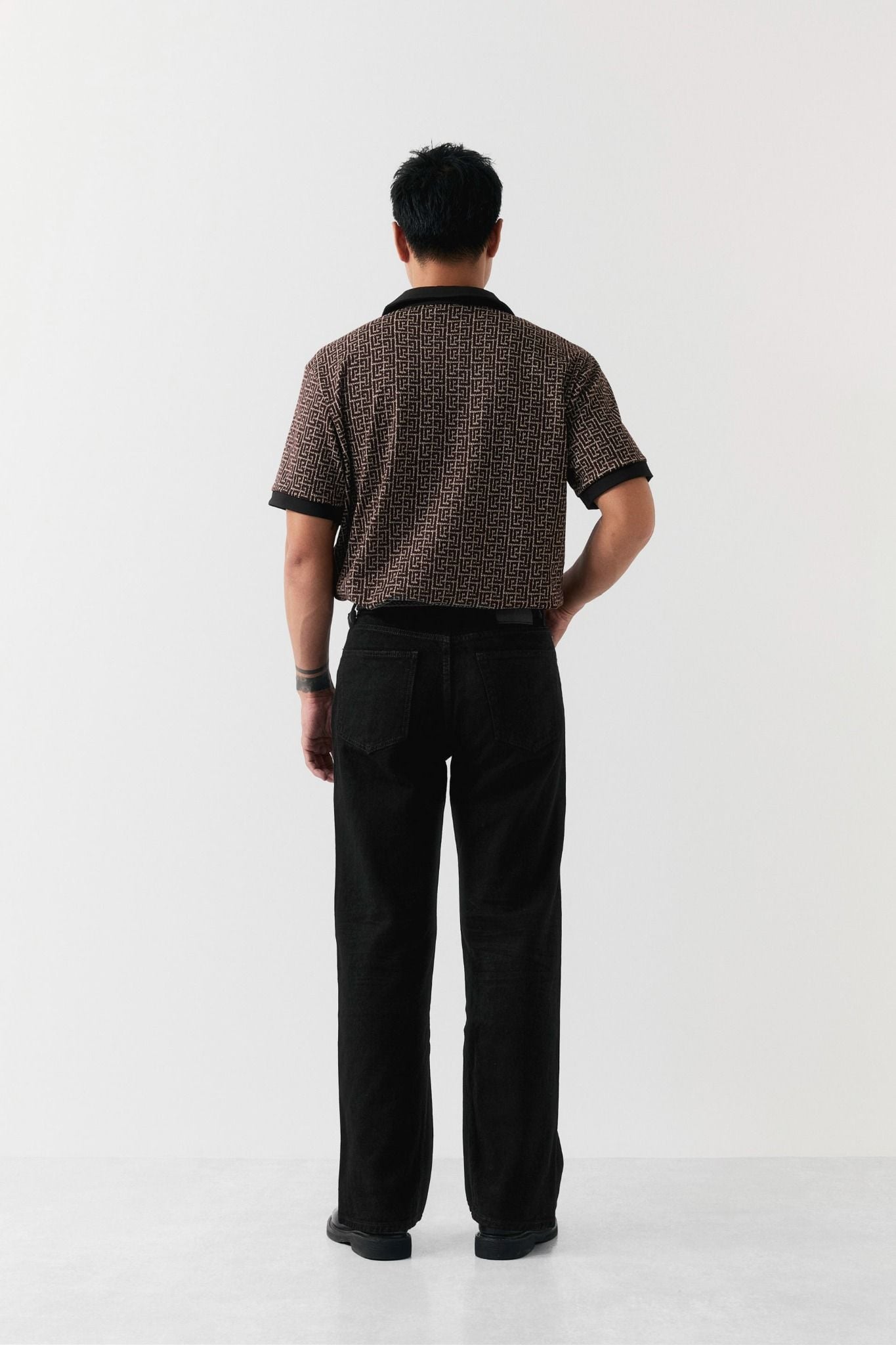 Quần Jean Flare Diagknee Black White