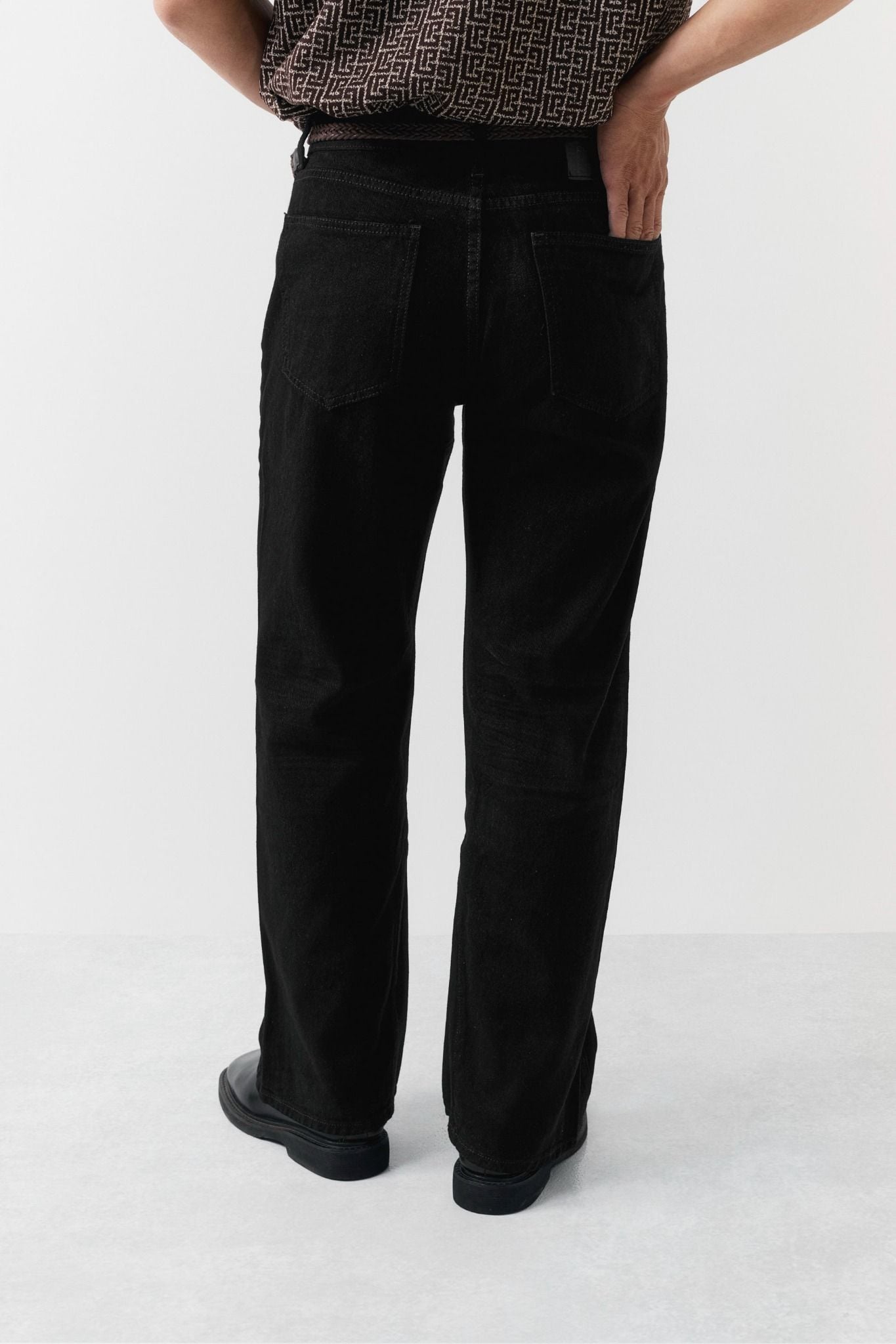 Quần Jean Flare Diagknee Black White