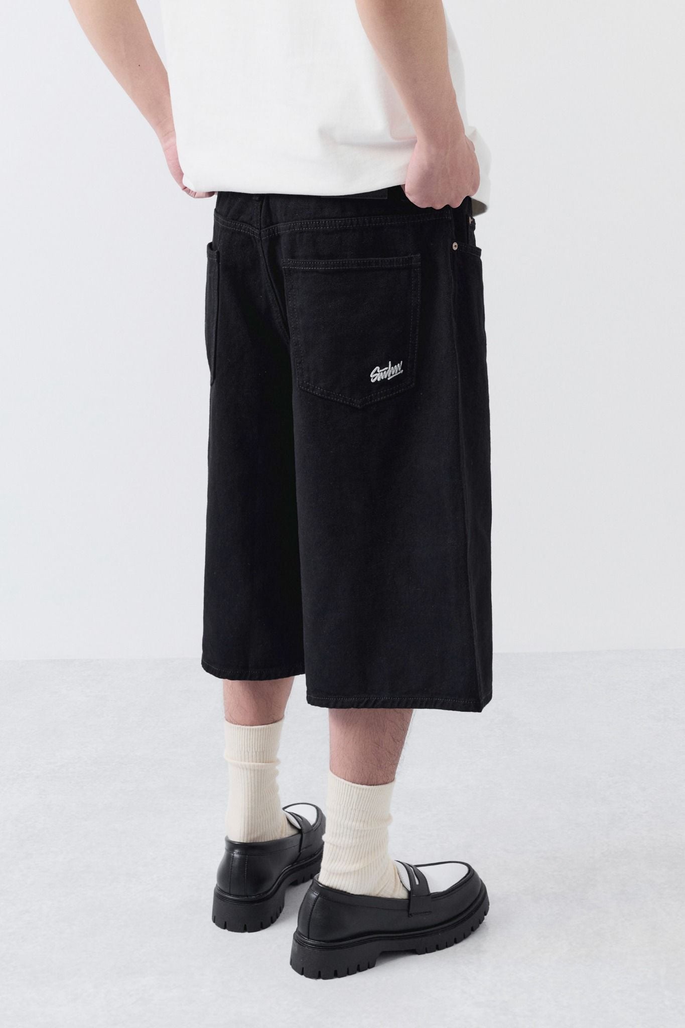 Quần Short Straight Bermuda Logo SMHW Thêu 3D