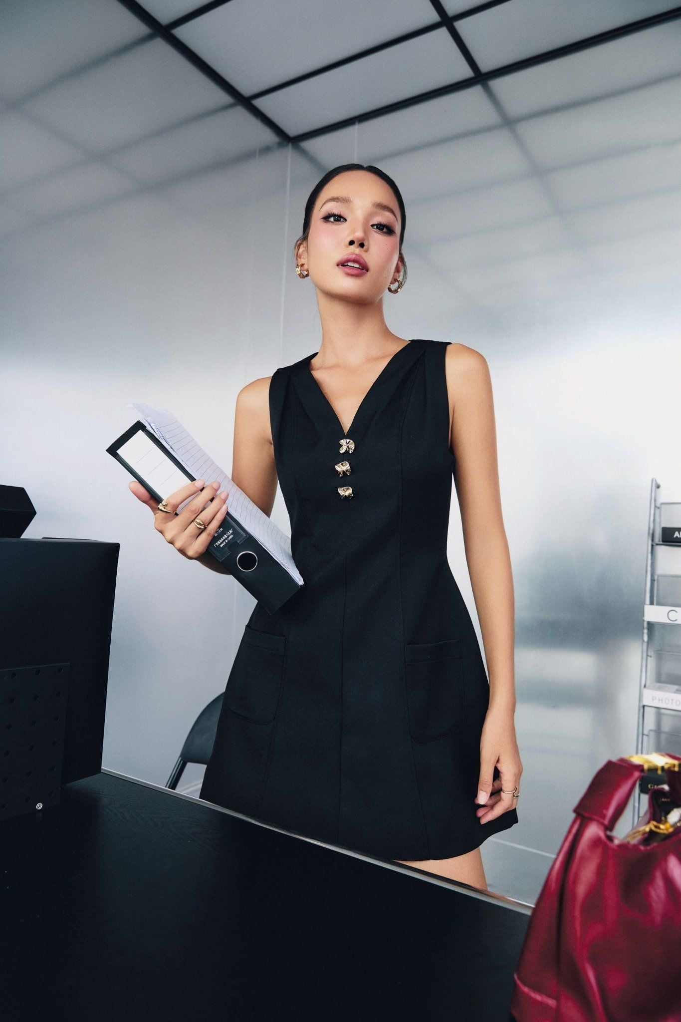 Đầm Ngắn Casual Vneck Everyday