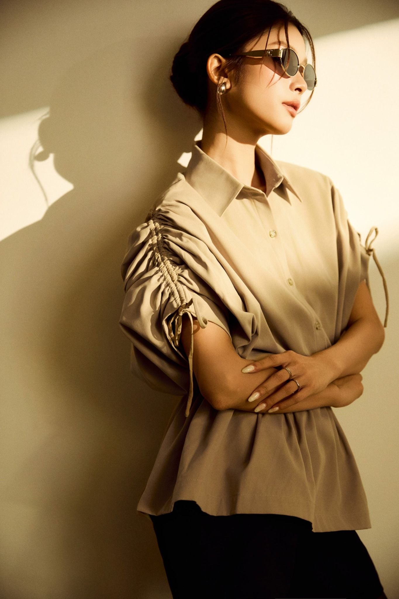 Áo Tiered Khaki Waist Tie