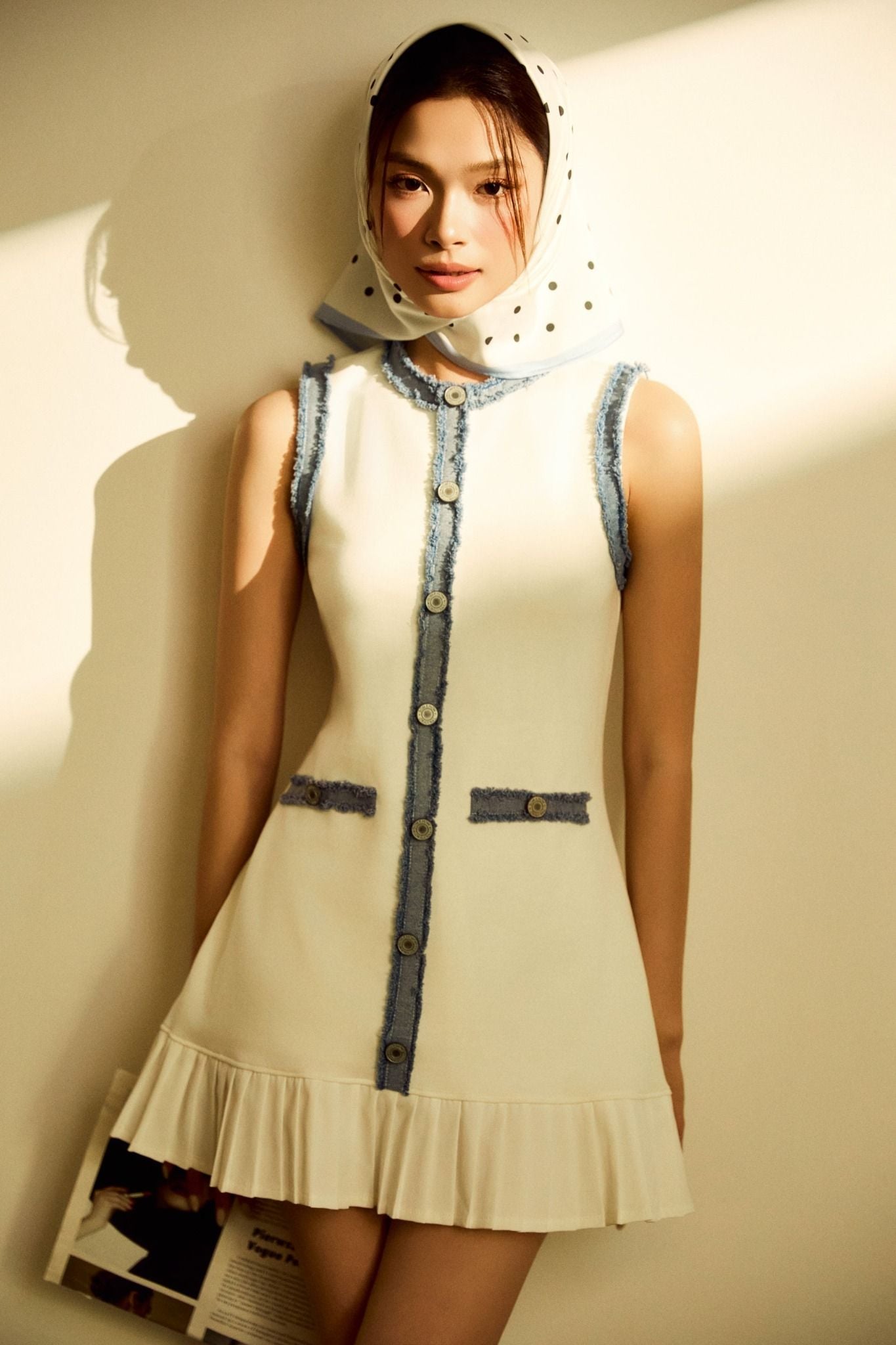 Đầm Ngắn Denim Trim Pleated Hem