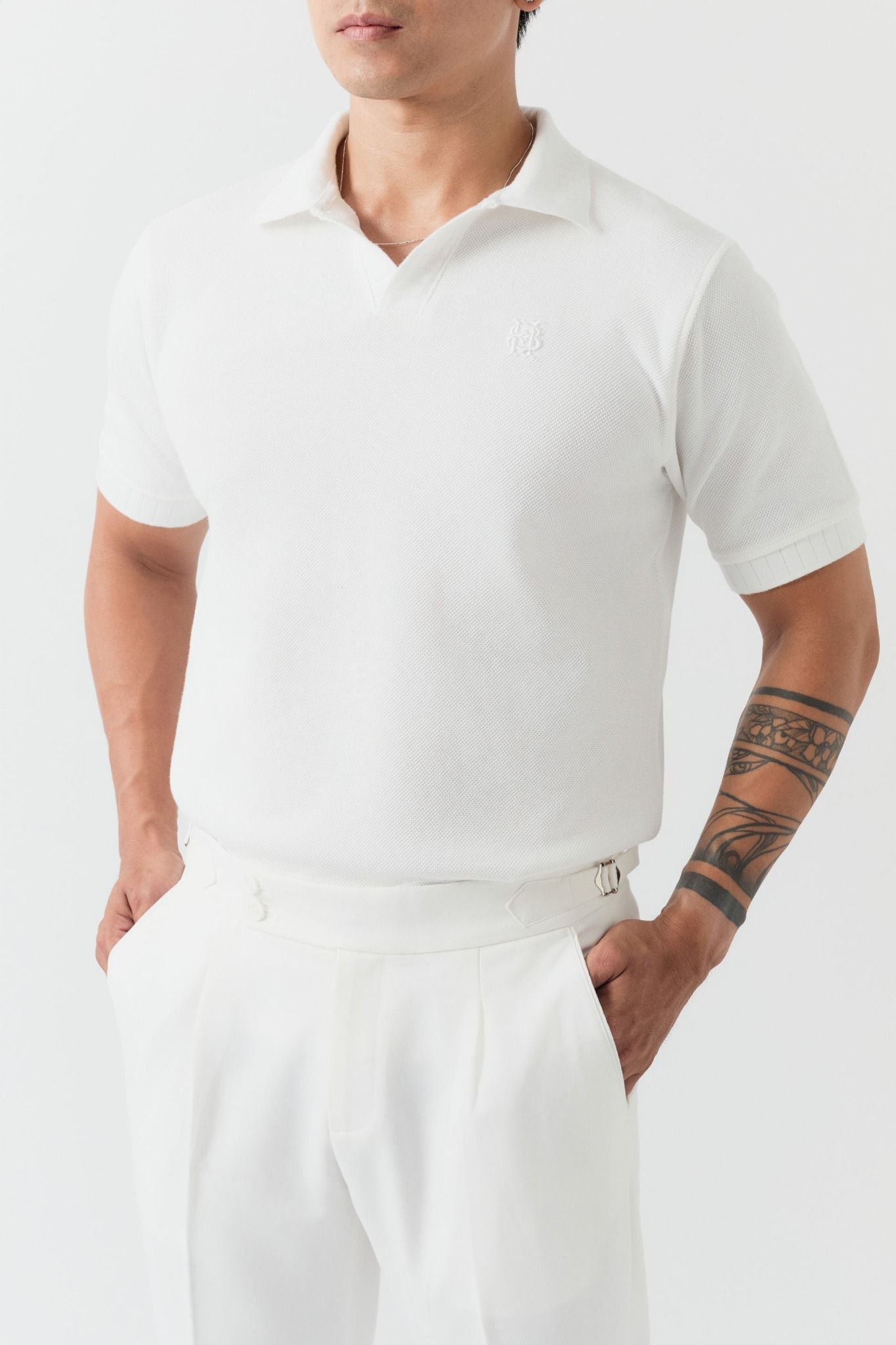 Áo Polo Regular Cổ Chữ V Pique