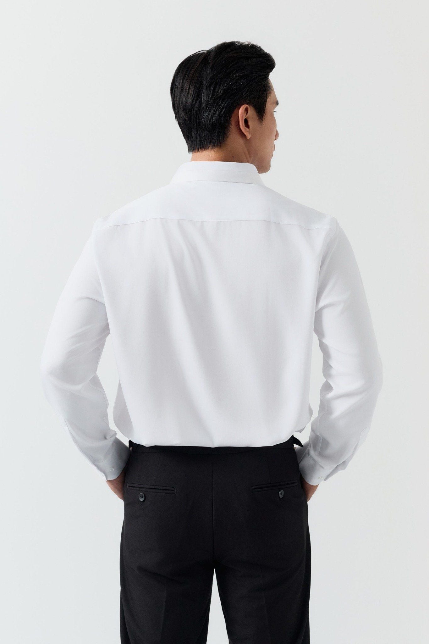 Áo Sơ Mi Relaxed Nylon Satin Black White