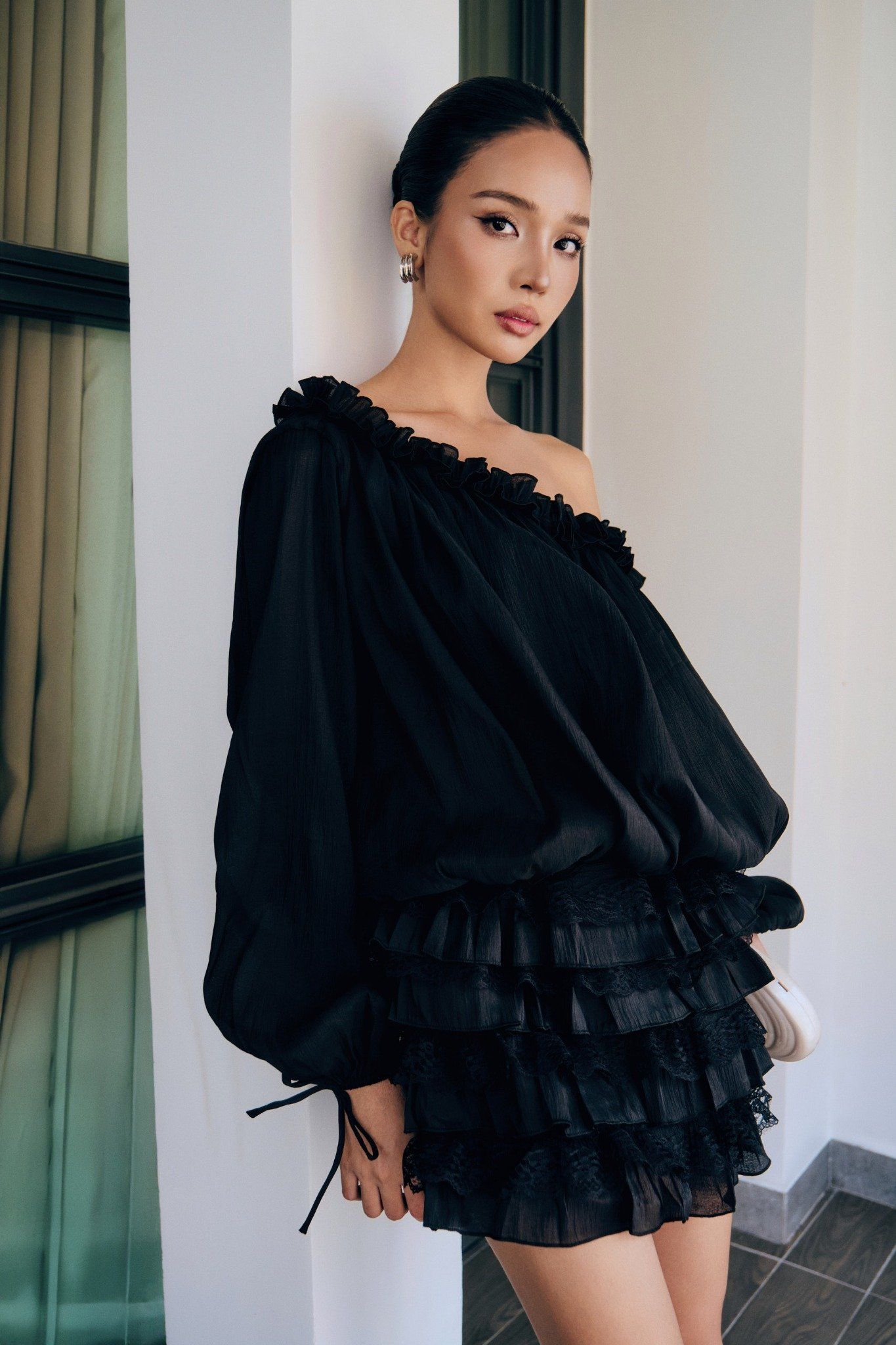 Đầm Ngắn Flowy Layers