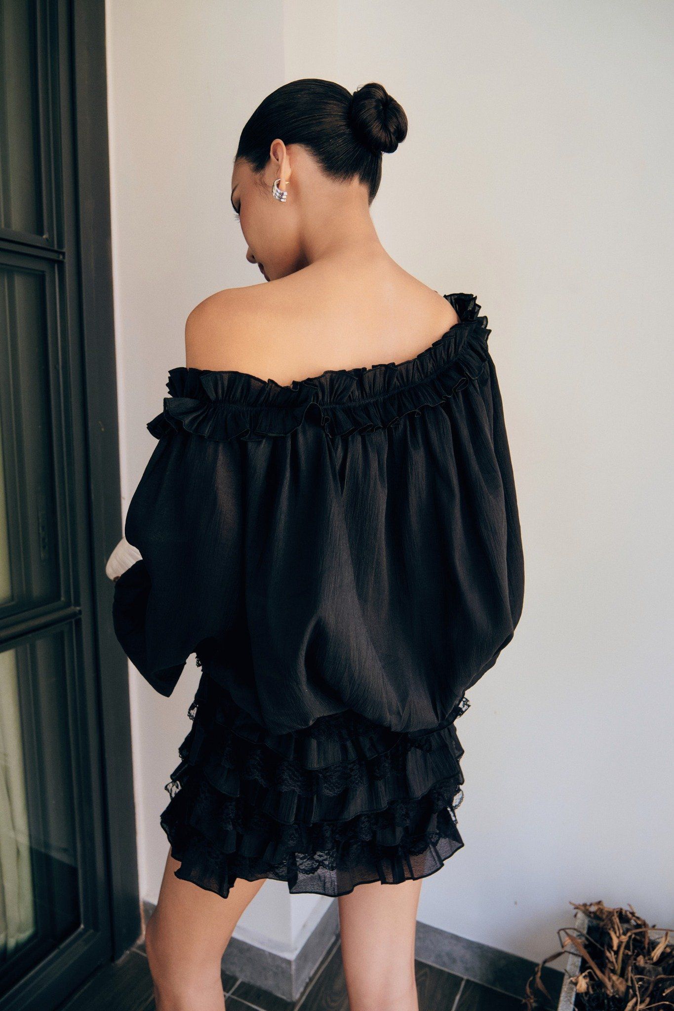 Đầm Ngắn Flowy Layers