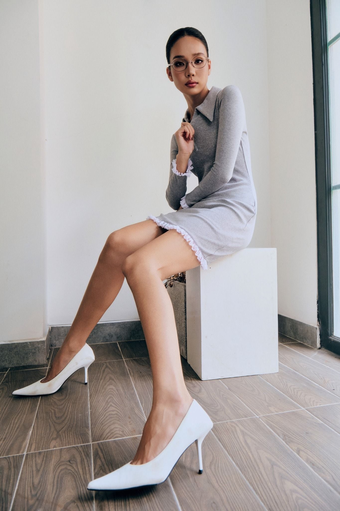  Đầm Ngắn Elegant Flare Zip 